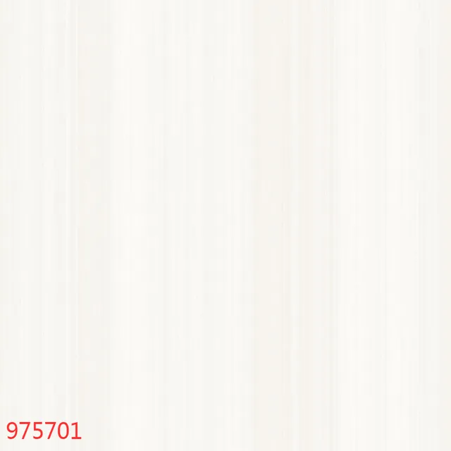 975701